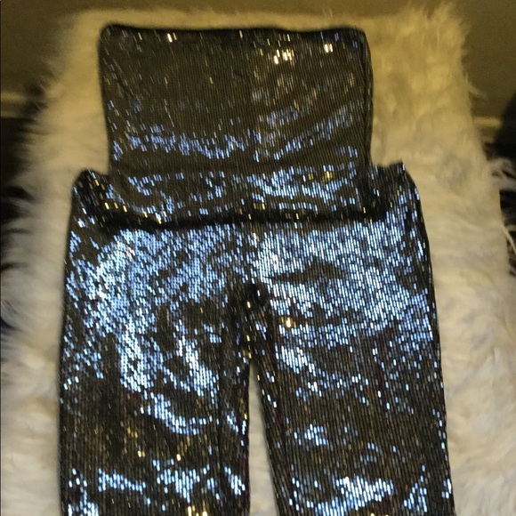Shiny Jumpsuit - Picture 5 of 5